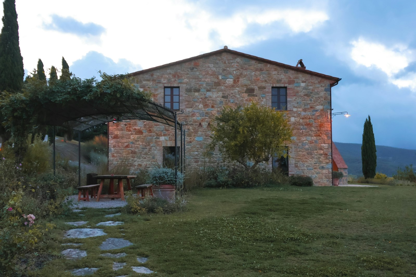 Rustico in sasso ristrutturato sulle colline - Marostica